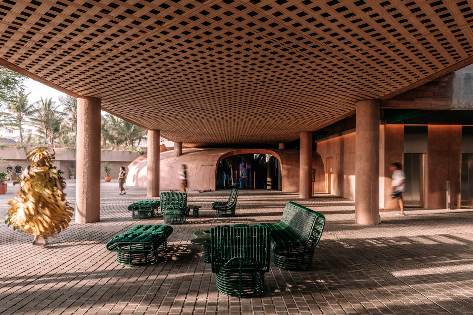 potato head studios by oma