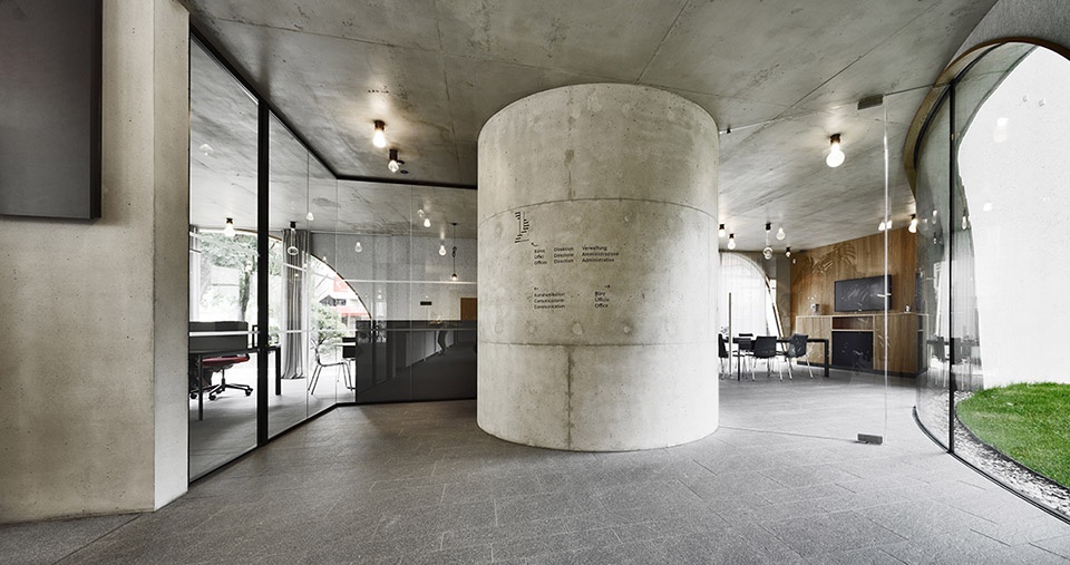 treehugger tourist information office by modusarchitects