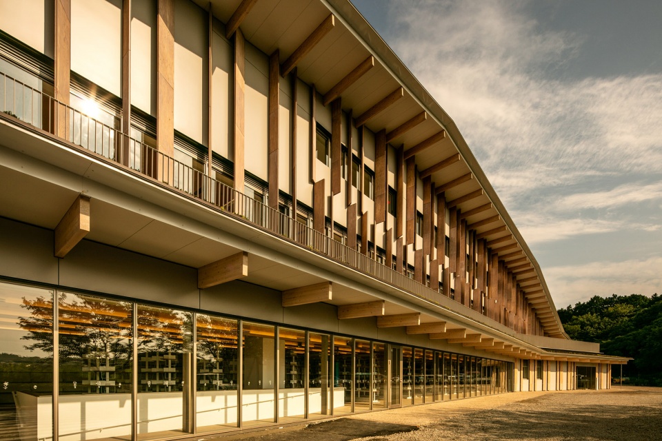 tsurugawa junior colleage kengo kuma associates