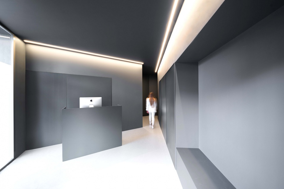 dental clinic valencia by fran silvestre arquitectos