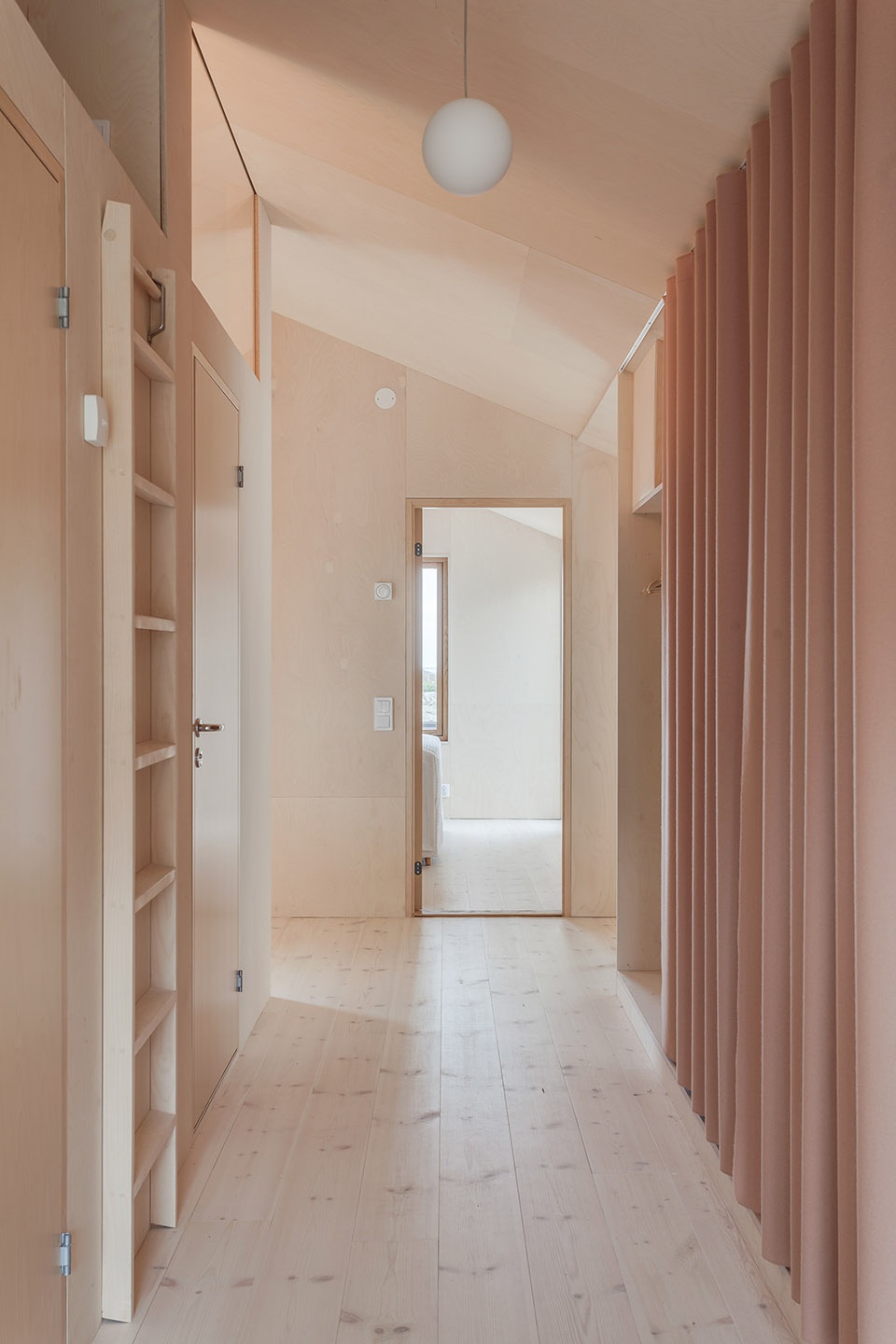 villa vassdal by studio holmberg