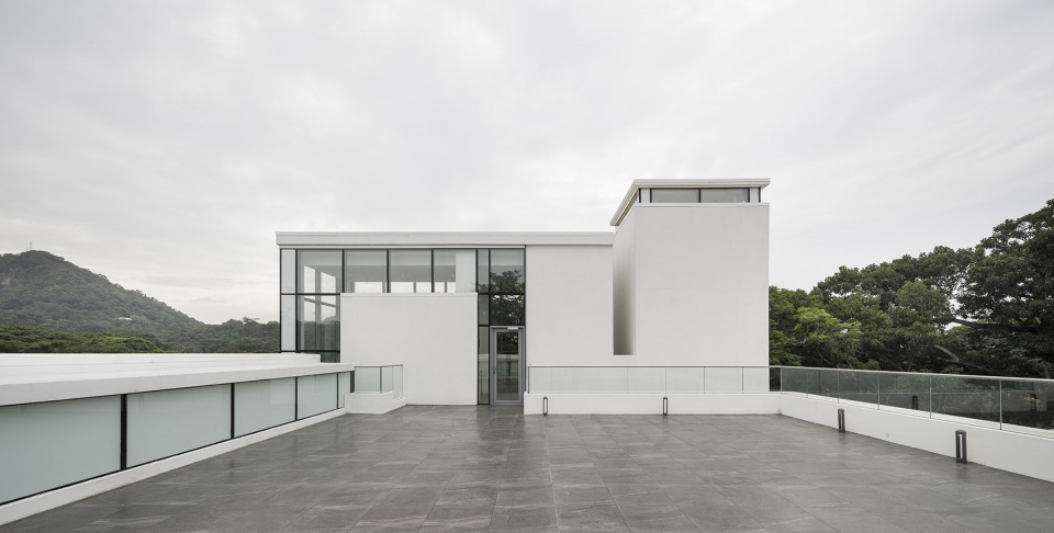 museum of freedom and human rights by mallol arquitectos