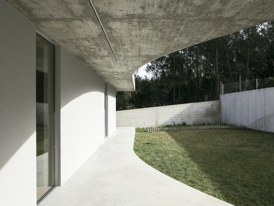 casa bloma Bruno Dias Arquitectura