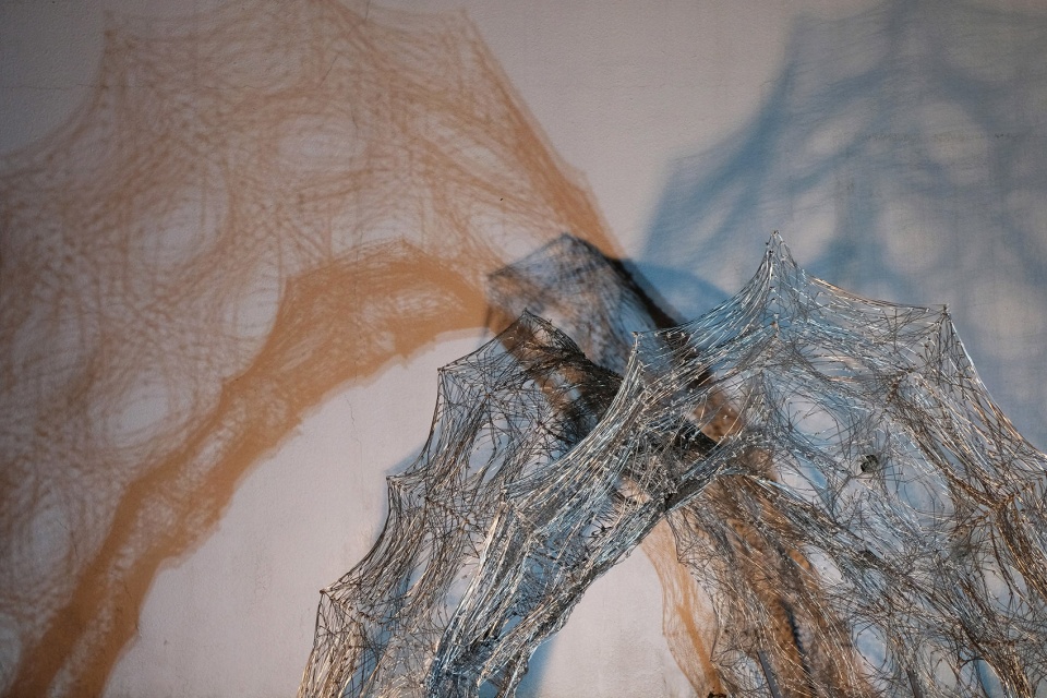 robotic metal wire knitting china by hsi ping hung