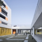 宁波杭州湾滨海小学 / 浙江大学建筑设计研究院有限公司