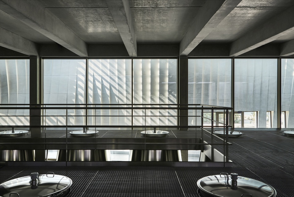 delas freres winery by carl fredrik svenstedt architects