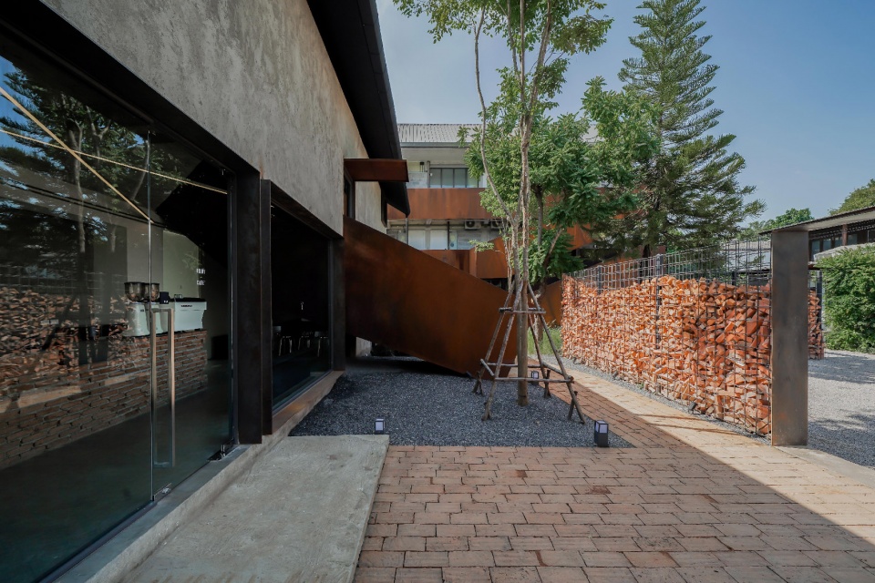 wonderwall hotel by blank studio