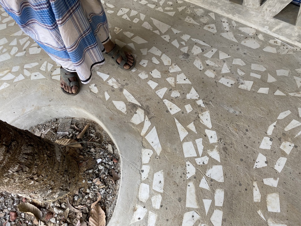 integrated community center in hindu para rohingya refugee camp by rizvi hassan