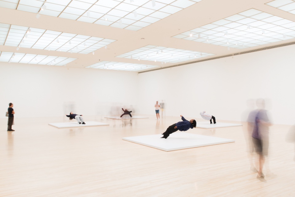 in just a blink of an eye by xu zhen