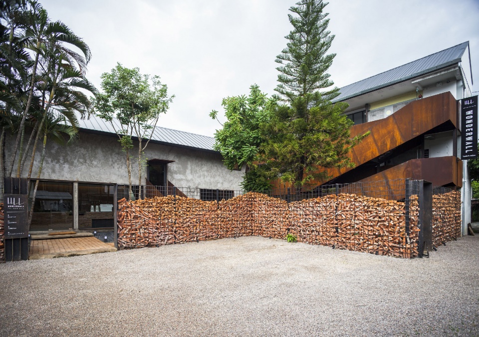 wonderwall hotel by blank studio