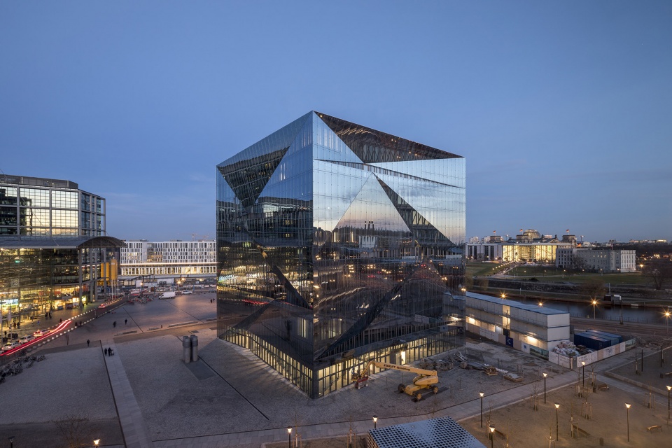 cube berlin by 3xn