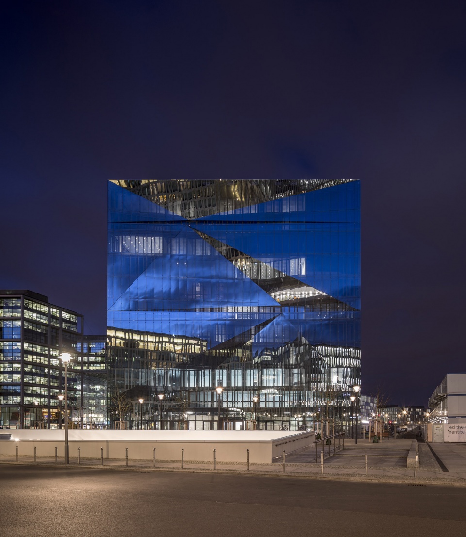 cube berlin by 3xn