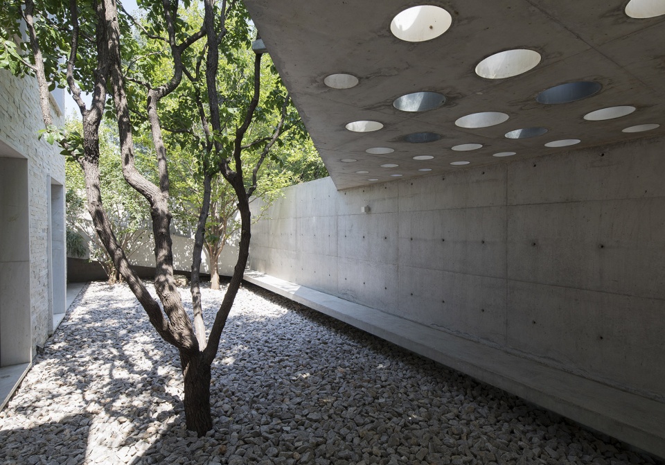 floationg courtyard china by taoa