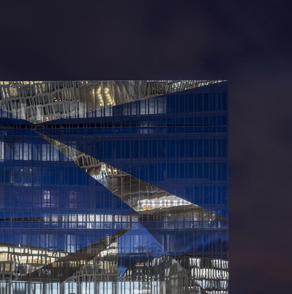cube berlin by 3xn