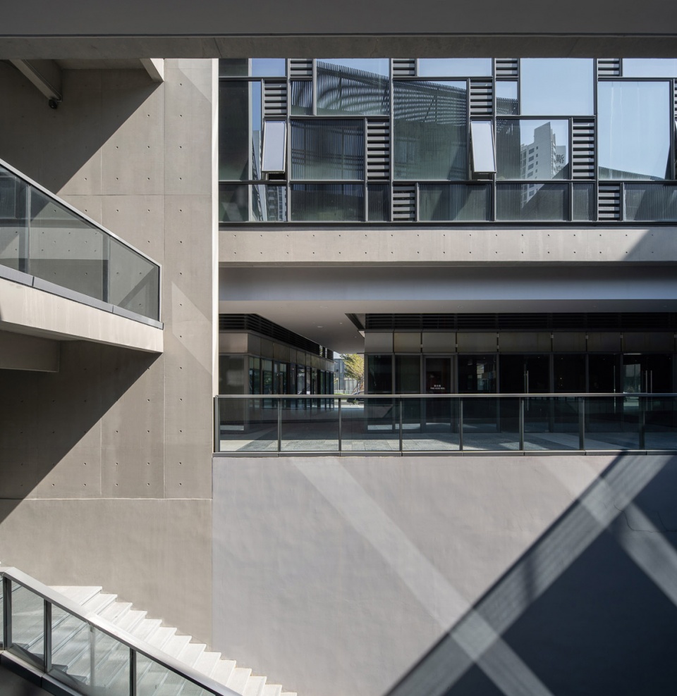 shenzhen international art design center iadc art arcade china by tanghua architect associates