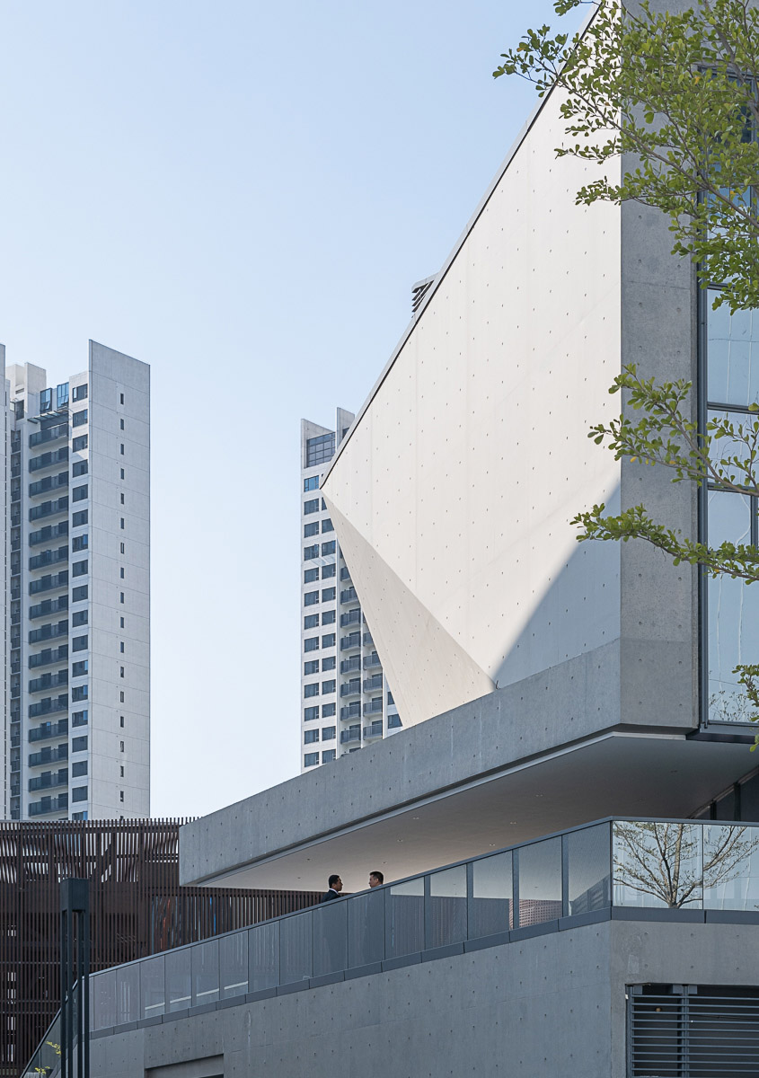shenzhen international art design center iadc art arcade china by tanghua architect associates