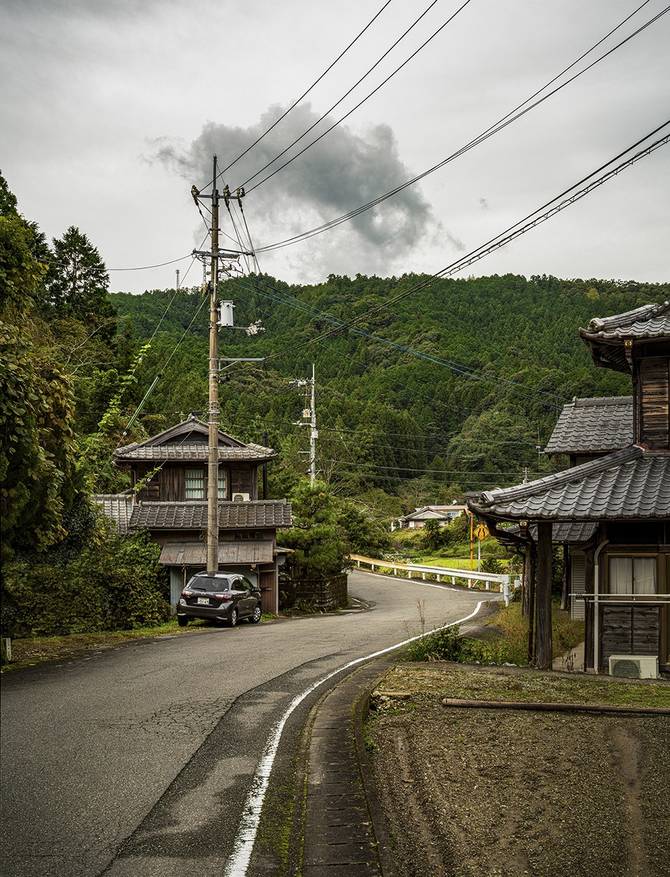 sansan kamiyama lab omoya by shushi architects