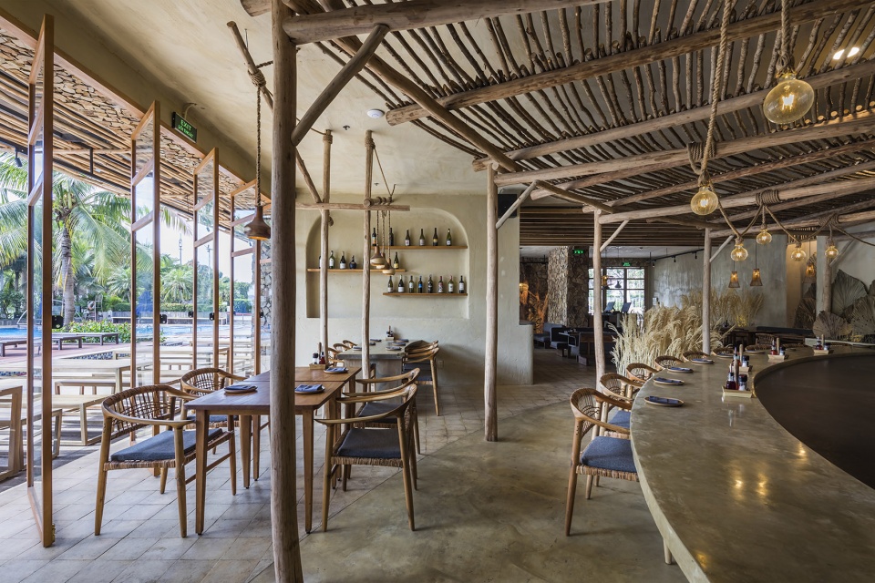 pizza 4p s saigon pearl by mamoru maeda