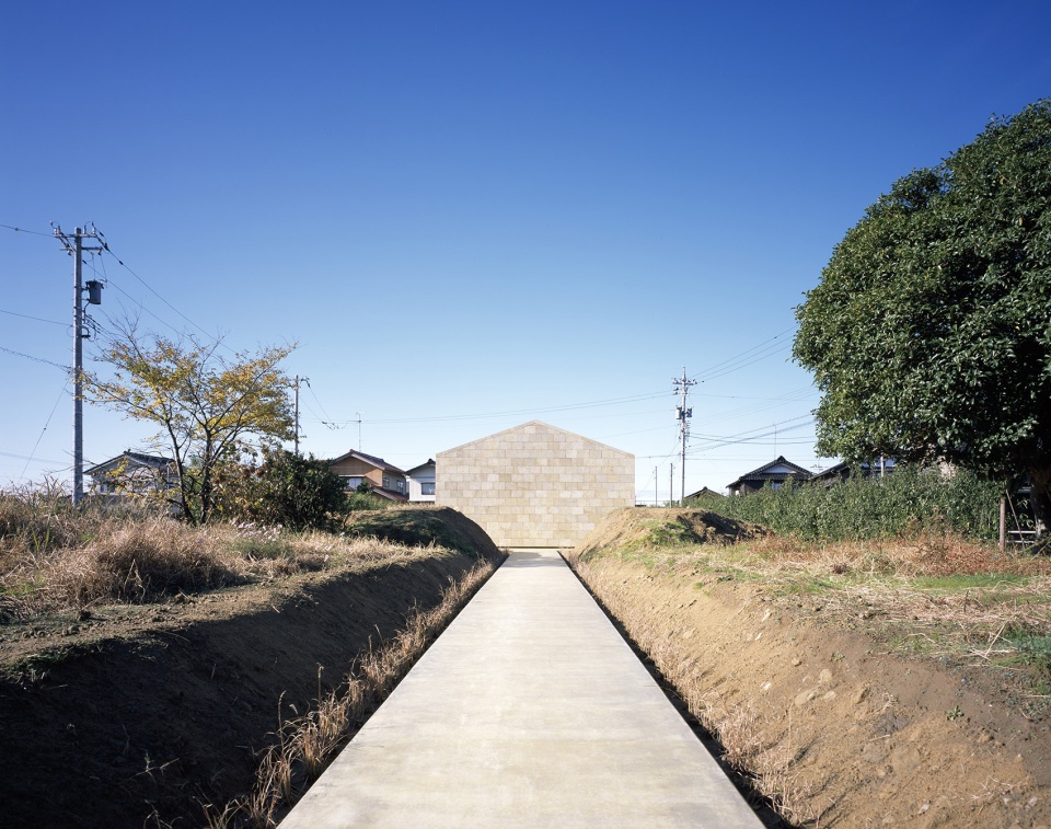 mutan by apollo architects associates