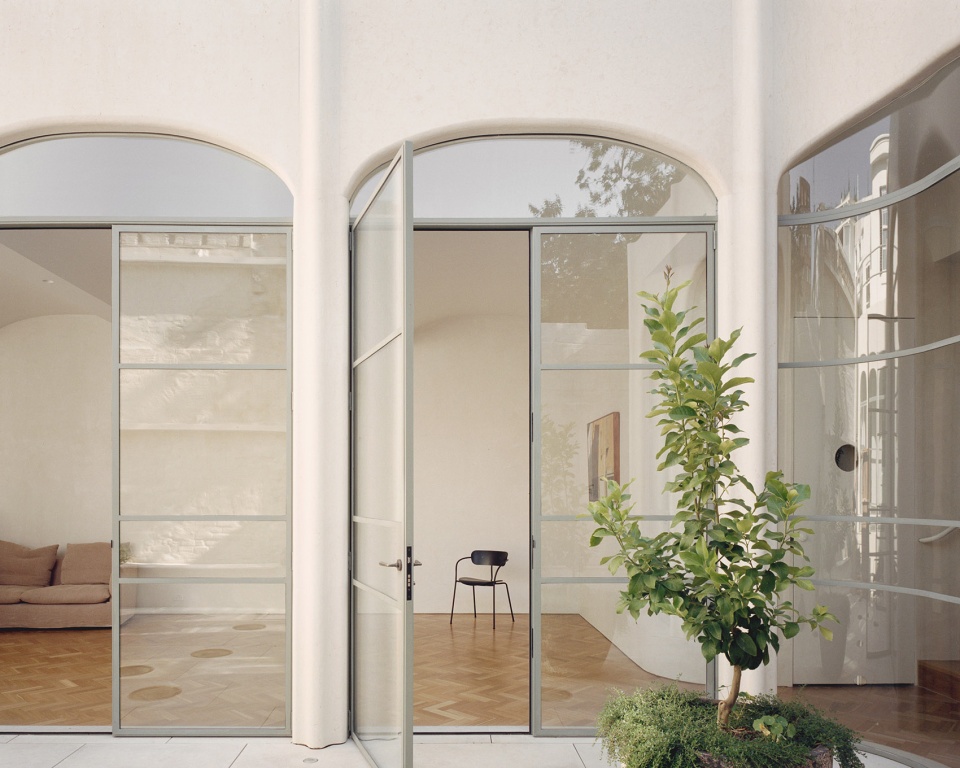 limestone house by amanda oliver gardens 1