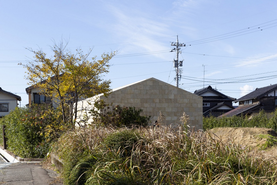 mutan by apollo architects associates