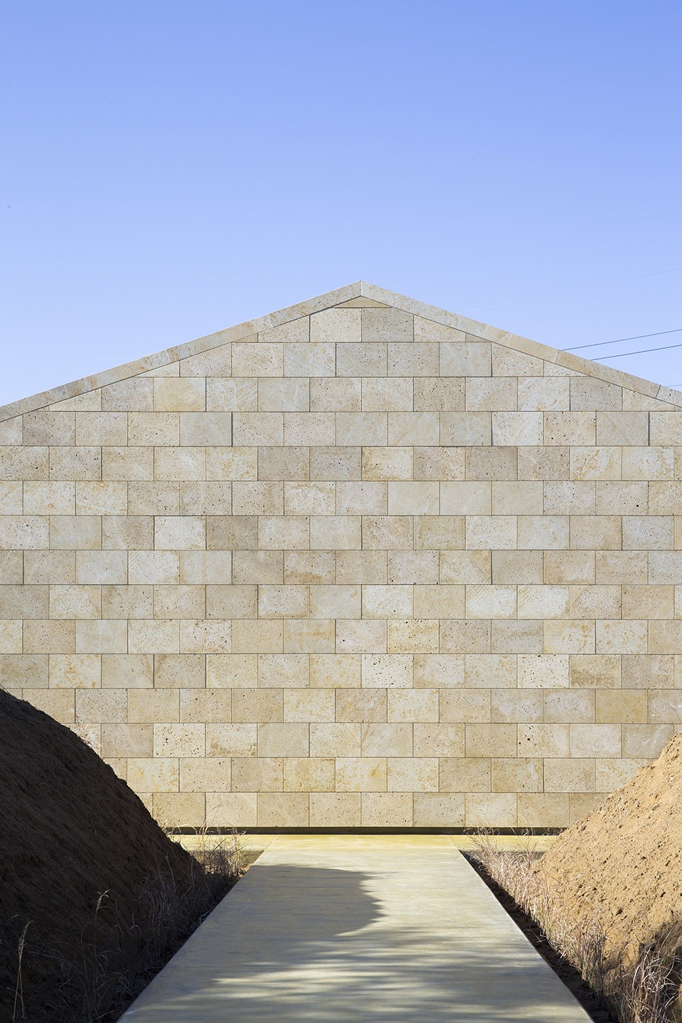 mutan by apollo architects associates