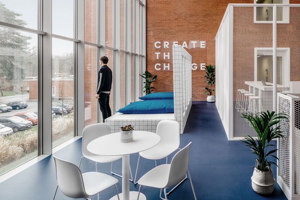 adidas insep renovation for the headquarters of insep by ubalt architectes ubi bene
