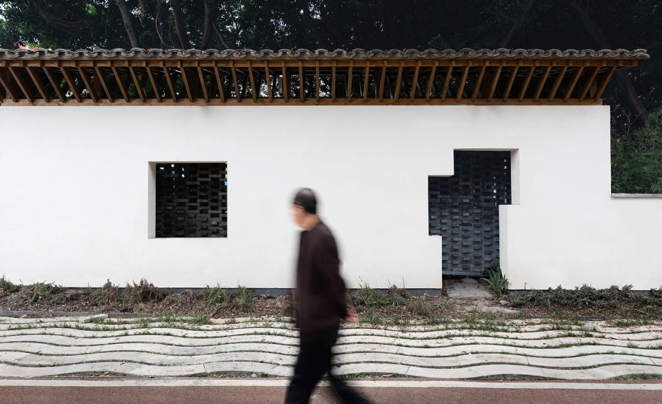 first line garden chengdu junlong binhe road surrounding wall reconstruction design by verge creative design