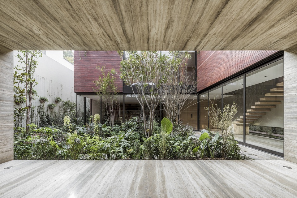casa sierra fria by esrawe studio