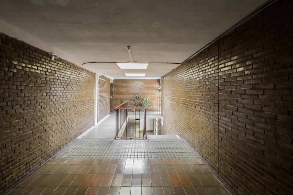 reform apartment in social housing block in madrid by gf arquitectos
