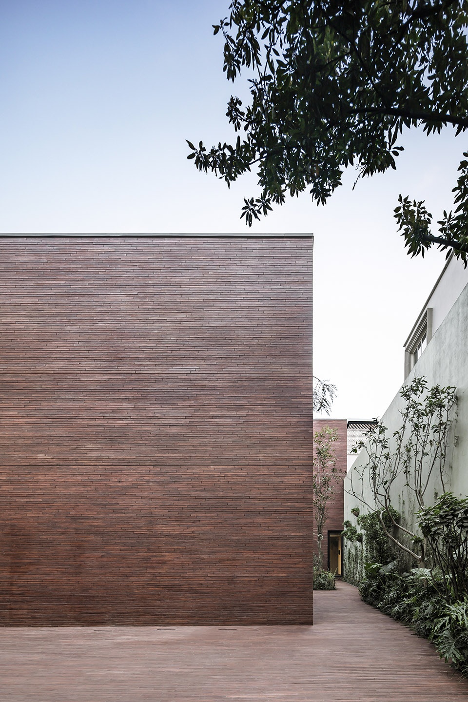 casa sierra fria by esrawe studio