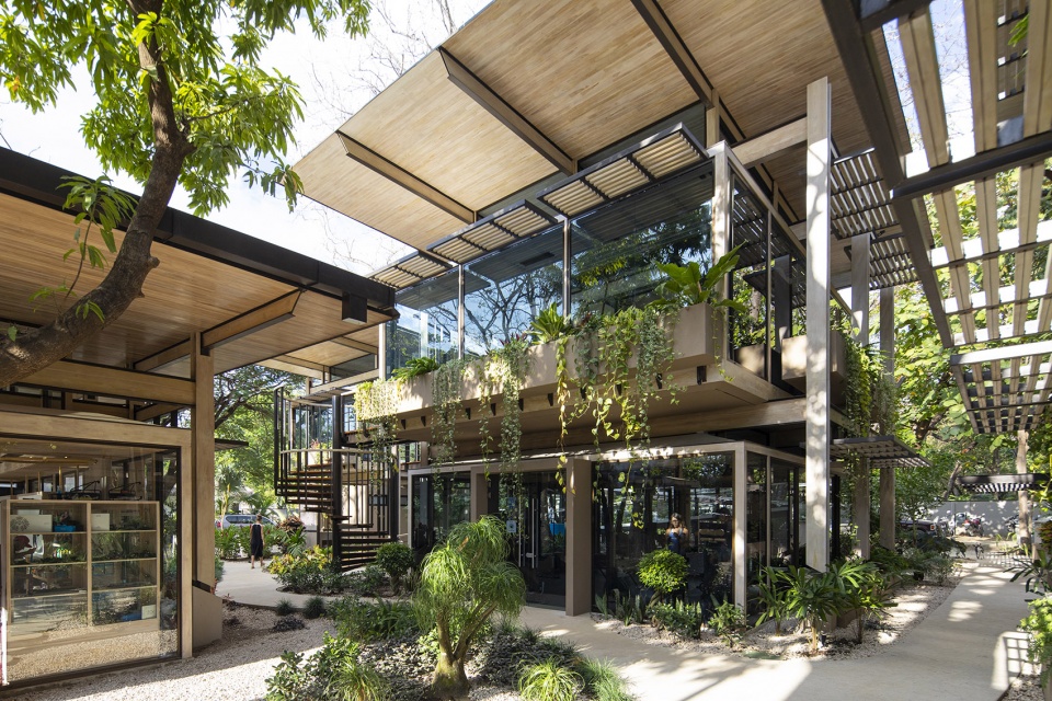 the athletic center by studio saxe