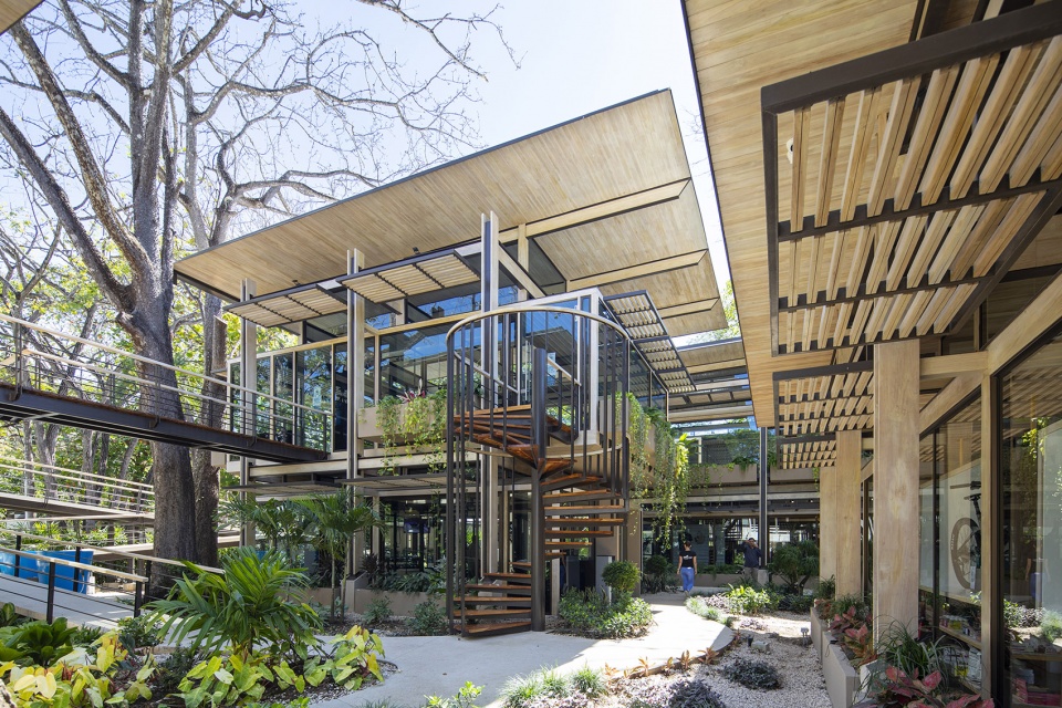 the athletic center by studio saxe