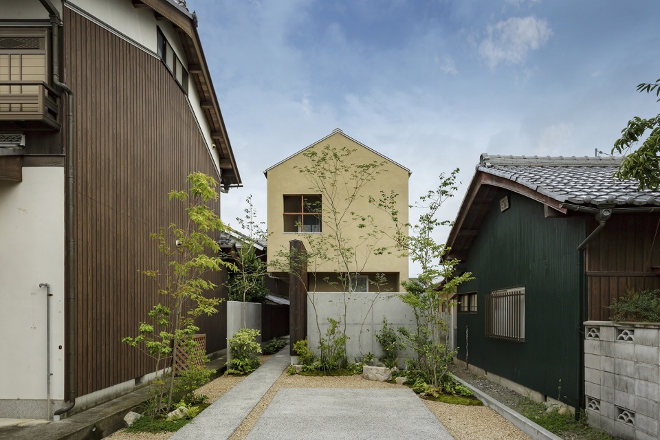 Shoei House by HEARTH ARCHITECTS