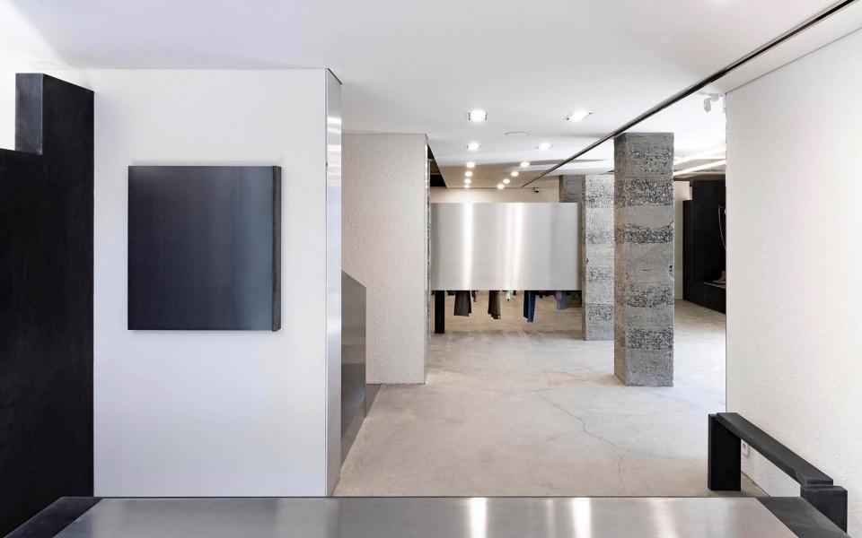 Andersson Bell Creative Studio Unravel
