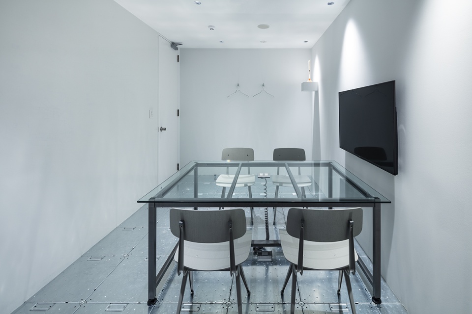 rhizomatiks office by schemata architects