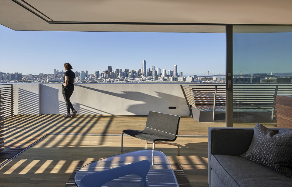 house on hillside by terry terry architecture