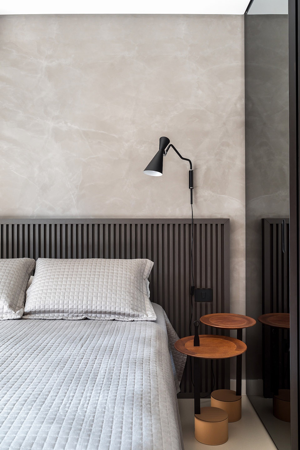 hr apartment by studio boscardin corsi arquitetura