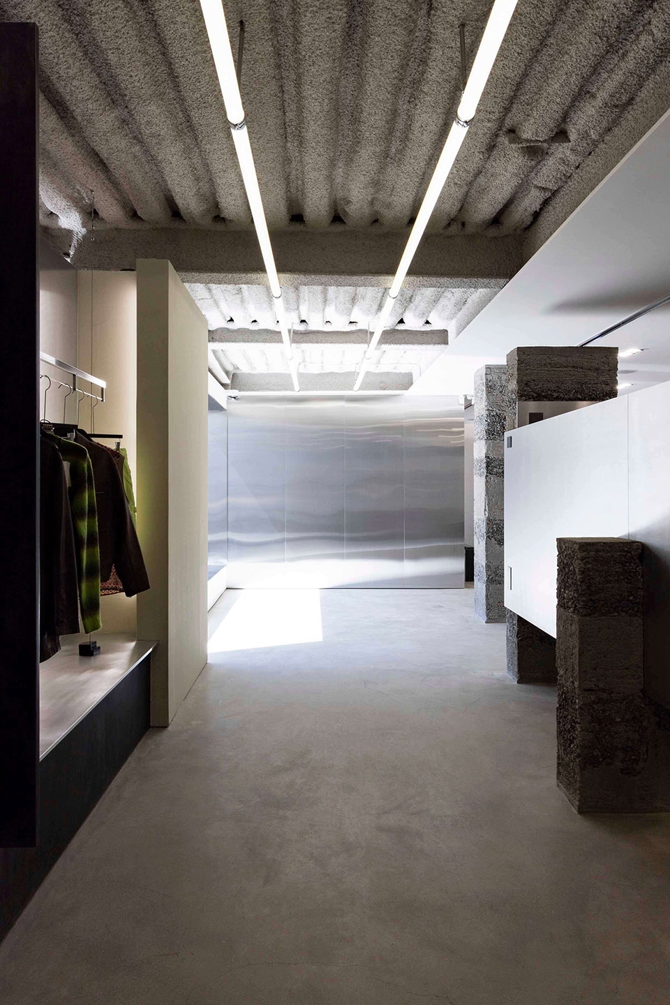 Andersson Bell Creative Studio Unravel