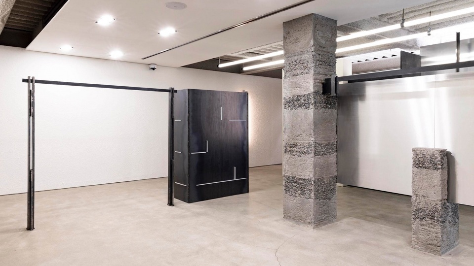 Andersson Bell Creative Studio Unravel