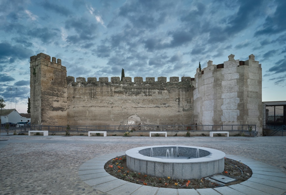 almohade wall refurishment by antoniorasoarchitecture