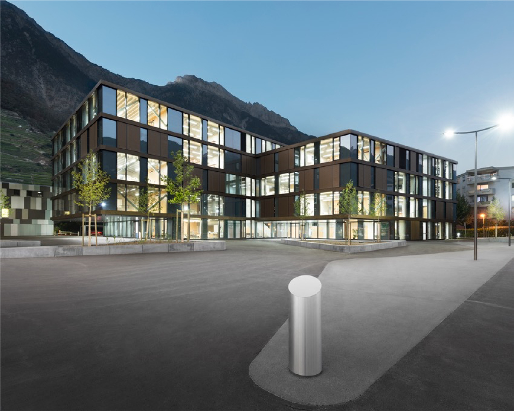 the fully saxon middle school by lemanarc sa