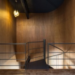 House with black ceiling by Toru Kashihara Architects