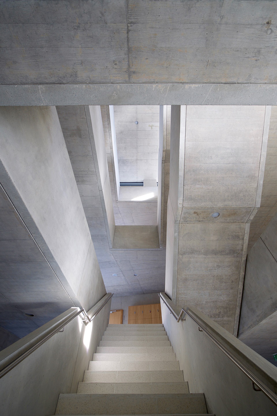 the fully saxon middle school by lemanarc sa
