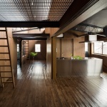 House with black ceiling by Toru Kashihara Architects