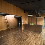 House with black ceiling by Toru Kashihara Architects