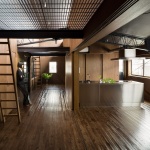 House with black ceiling by Toru Kashihara Architects