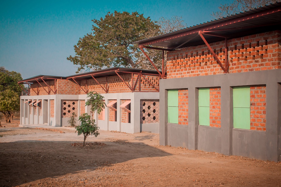 evergreen school by caukin studio