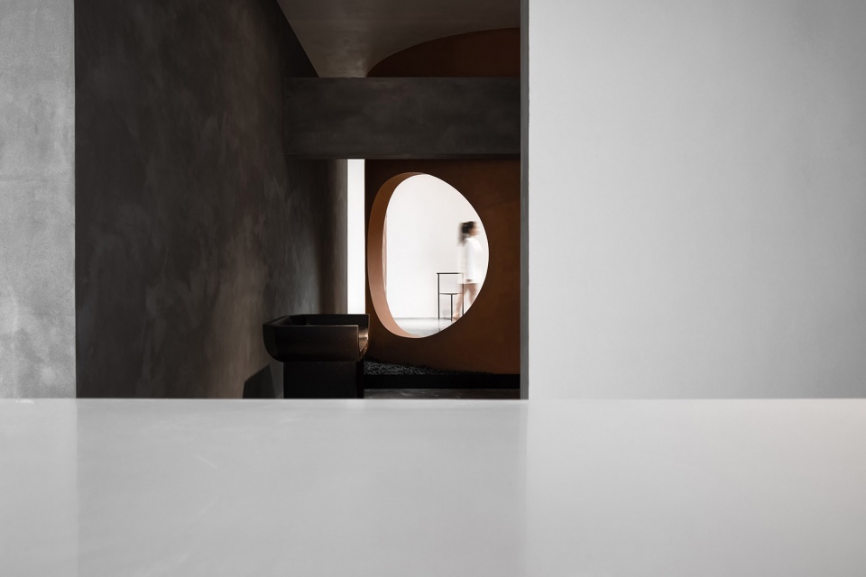 fusion danilo paint showroom china by jingu phoenix space planning organization