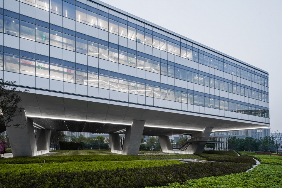 johnson controls asia pacific headquarters shanghai china by gensler